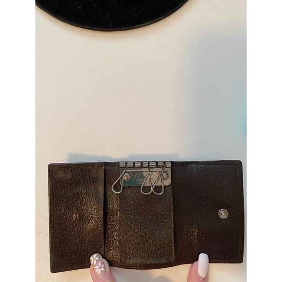 Gucci Classic Monogram Key Case Authentic - Picture 2 of 15